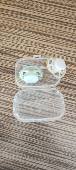 Биберони (залъгалки) на Philips Avent