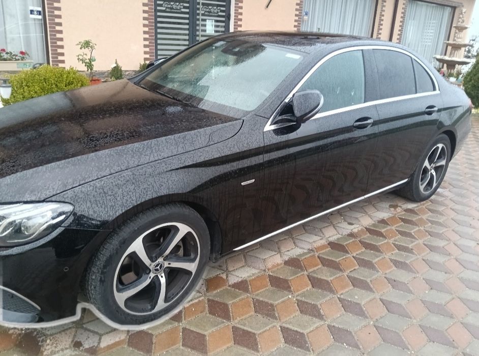 Mercedes E 220 D