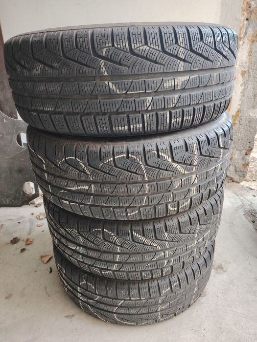 Pirelli 235x55x18  impecabile 2024