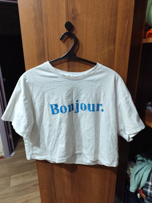 Куртка, футболка, свитер