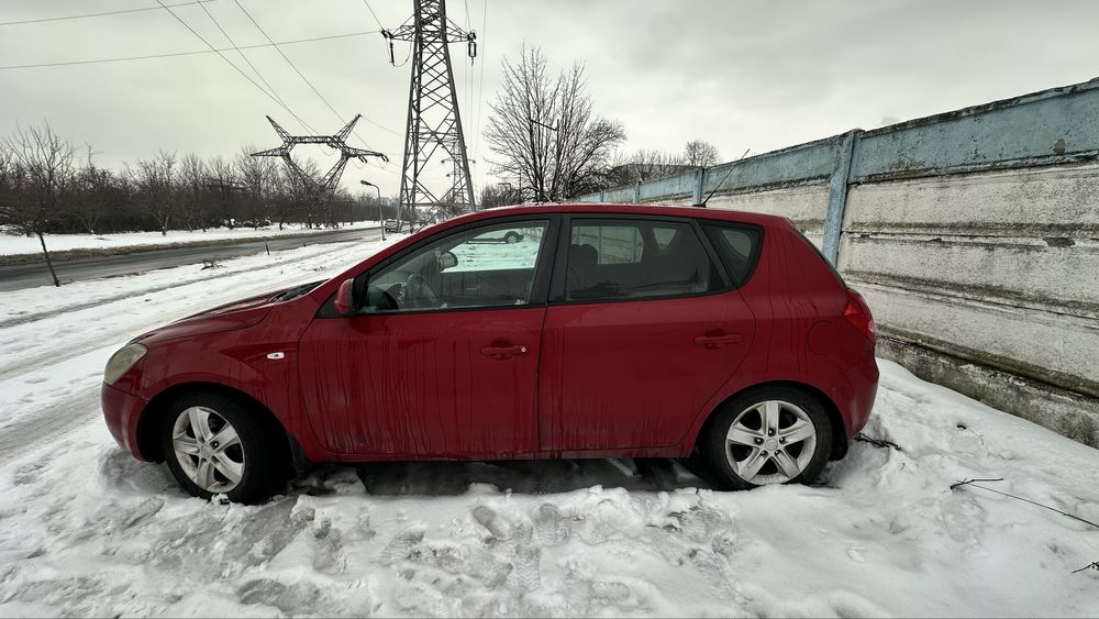 Kia ceed 2009 1.6 benzina  motor defect