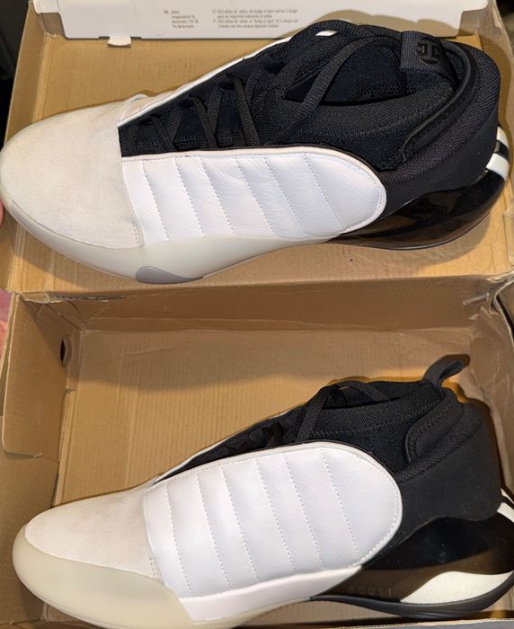 Новые кроссы adidas