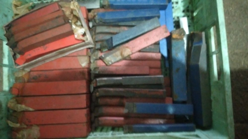 Снругарски ножове - струг гр. Костенец • OLX.bg