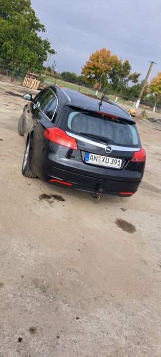 de vanzare opel insignia