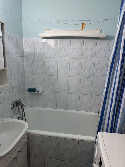 Proprietar inchiriez garsoniera Baicului