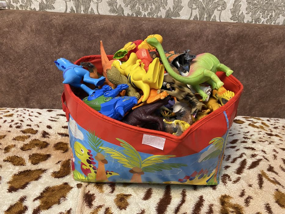 Продам игрушки.