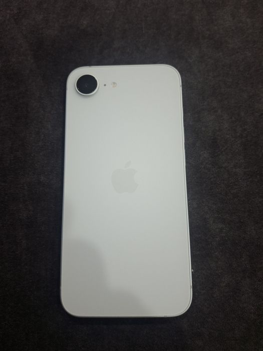 Iphone 16e продам