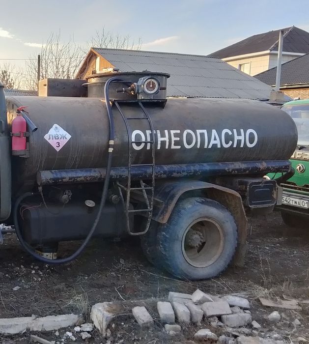 Бочка от бензовоза