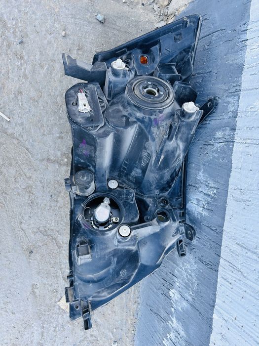 Левая фара альфард