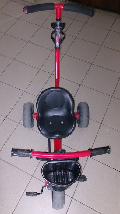 Детский трехколесный велосипед