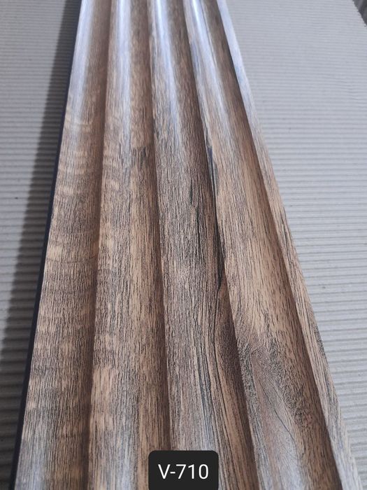 Ребристые декоративные панели от Decomatic plast