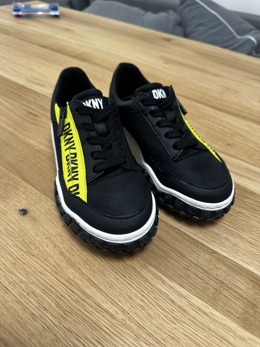 Детски обивки DKNY