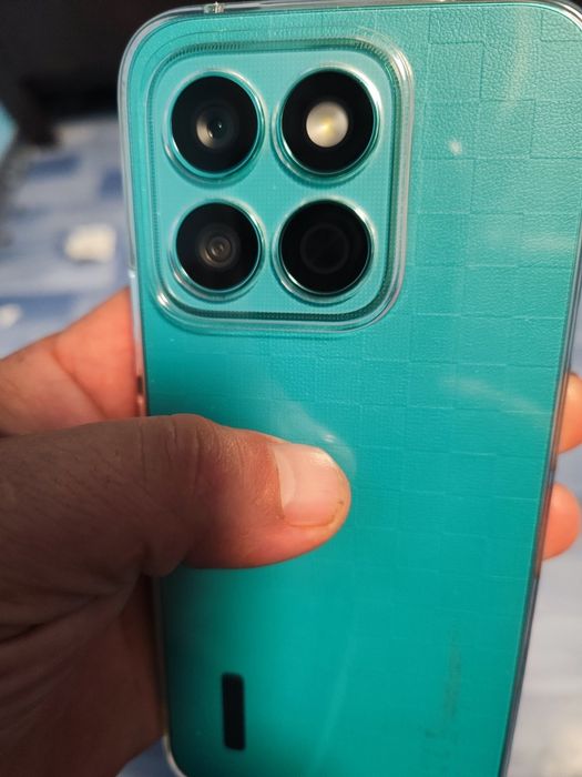 Honor x8c   8+8ram/256gb