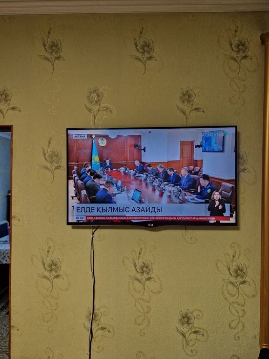 Установка телевизора на стену кронштейн