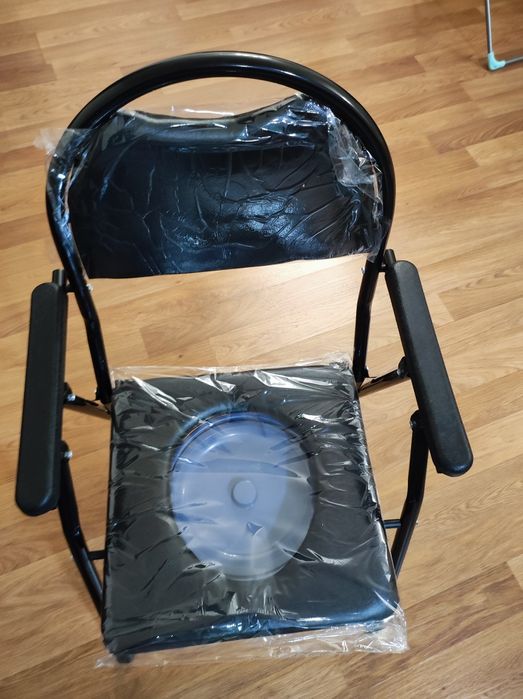 Санитарный устойчивый стул