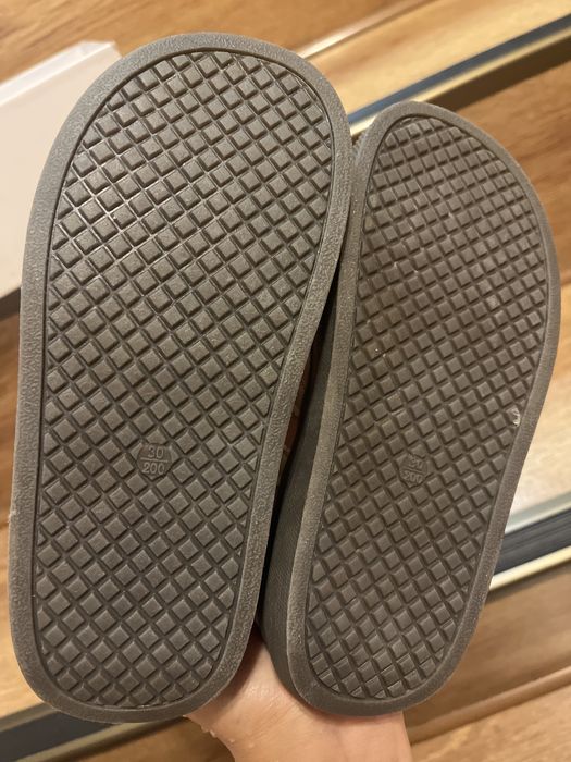 Кроссовки для девочки