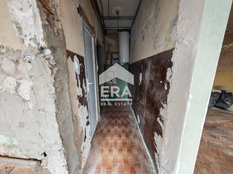 Продава се Четиристаен апартамент в Силистра, Център - 115 кв.м за 645 €/кв.м - Снимка #9