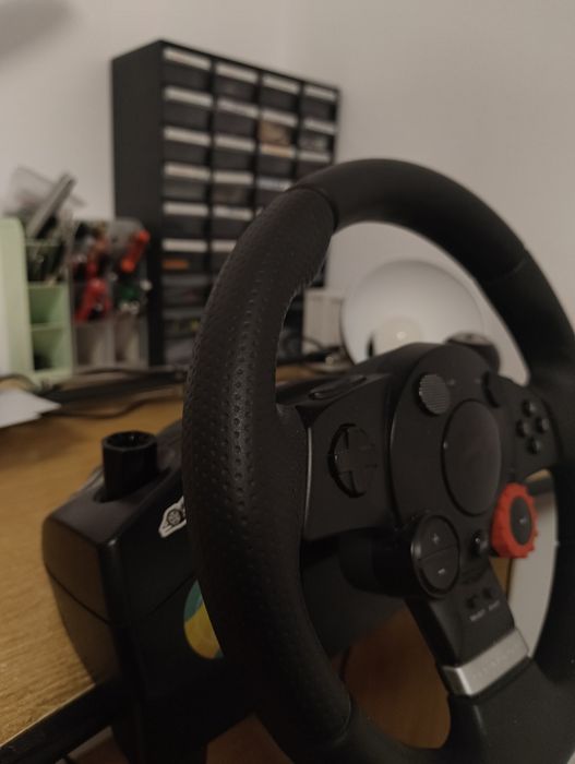 logitech driving force gt - Periferice & Accesorii Laptop-PC