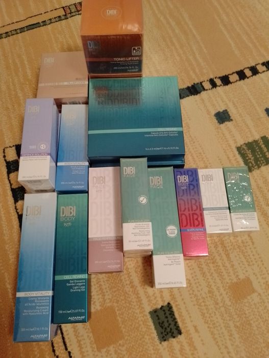 Vînd creme pentru față și corp..pentru celulită și riduri.. negociabil