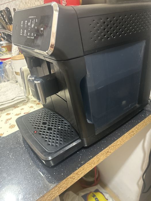 Espressor automat PHILIPS Seria 2200 LatteGo EP2230/10, 1.8l, 15 bar,
