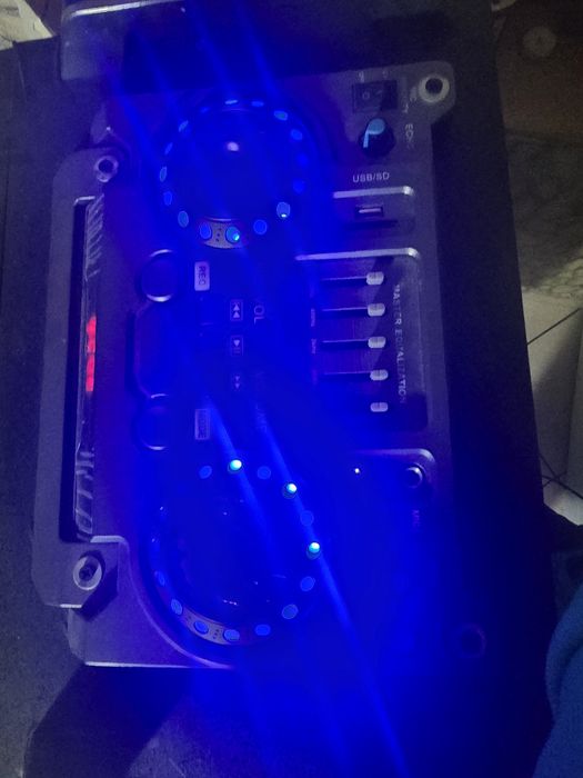 boxe audio portabilă marca Klausstech.