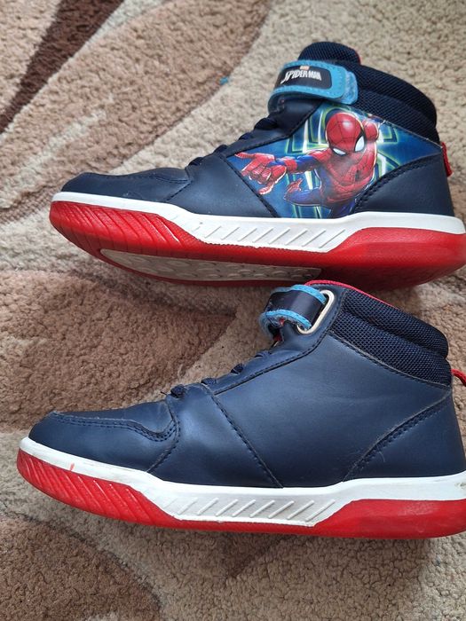 Зимни боти за момче 32 н. - 25 лв