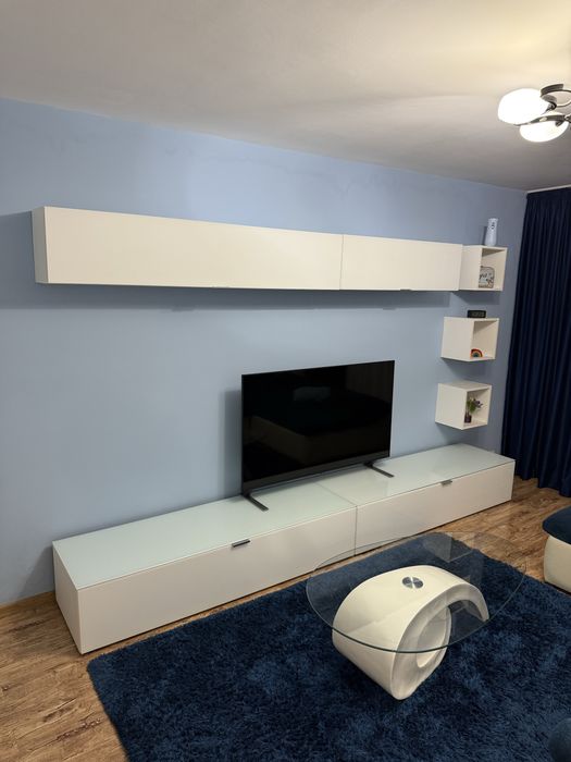 Proprietar - inchiriez ap. 2 camere, decomandat, centrala proprie, AC