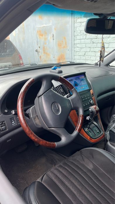 Продам лексус рх 300