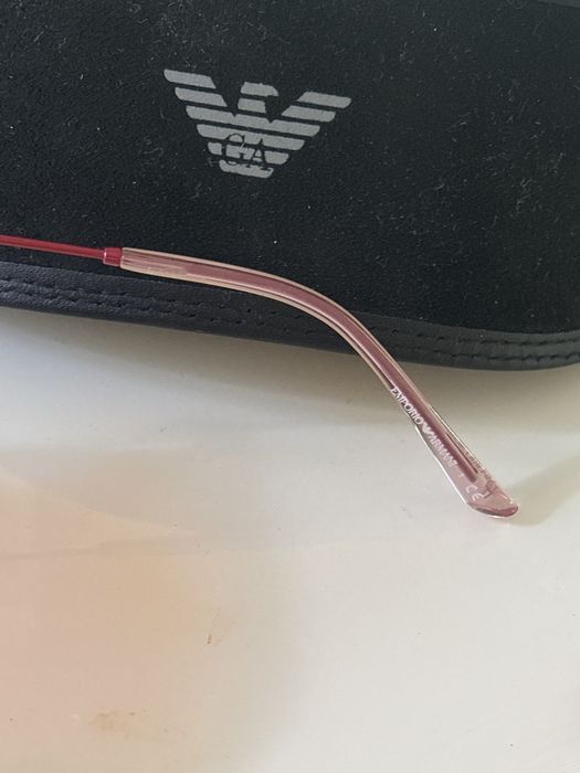 Нови очила Emporio Armani™ - Shiny Transparent Red