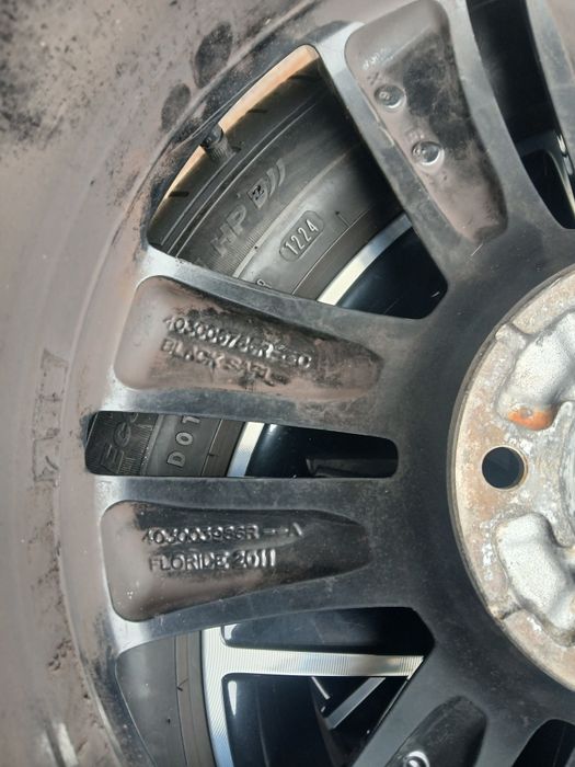 Set 4 jante cu anvelope 225 50 17 Renault Scenic /Megane bosse Edition