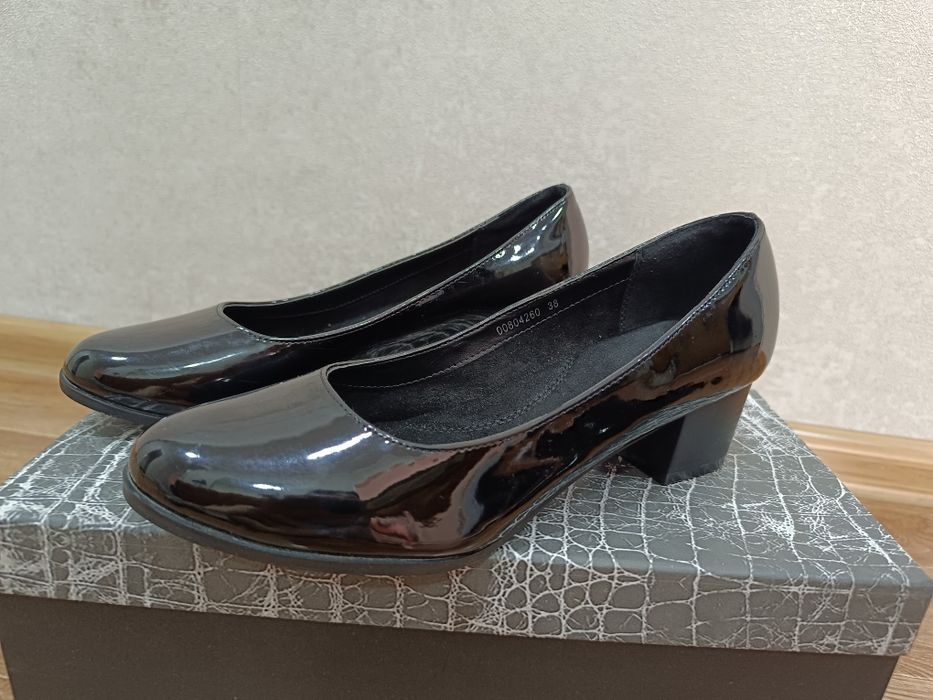 Обувь на девочку р38