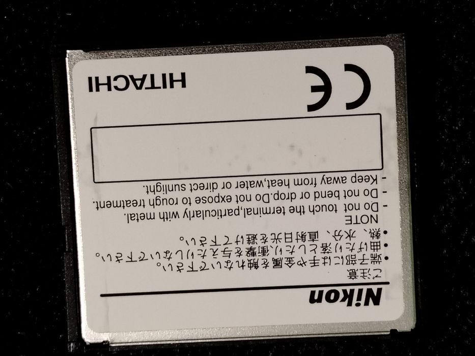 Nikon CompactFlash de 8 MB (model EC-8CF),