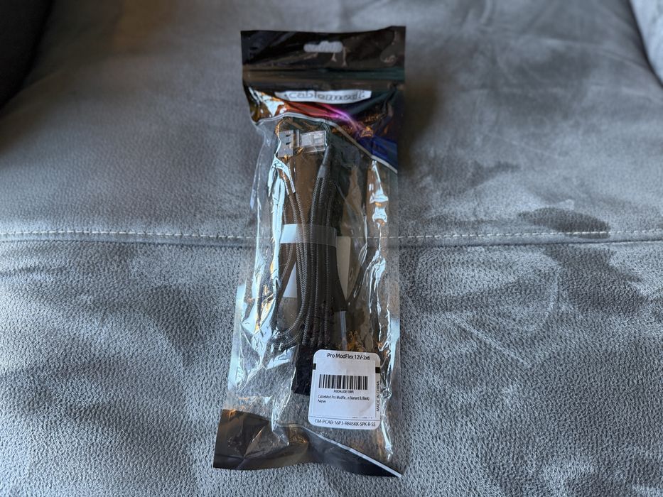 CableMod Pro ModFlex Sleeved 12V-2x6 12VHPWR 90° StealthSense VariantB