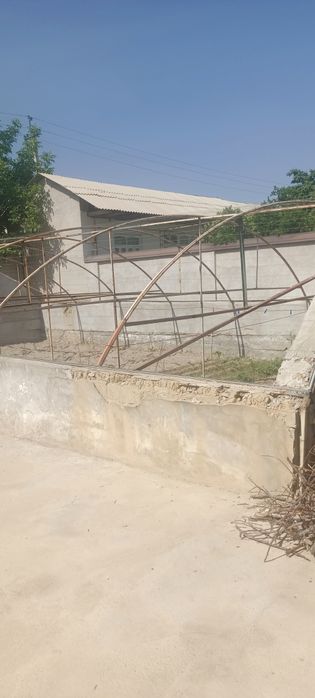 Teplitsa, kontener materialdan