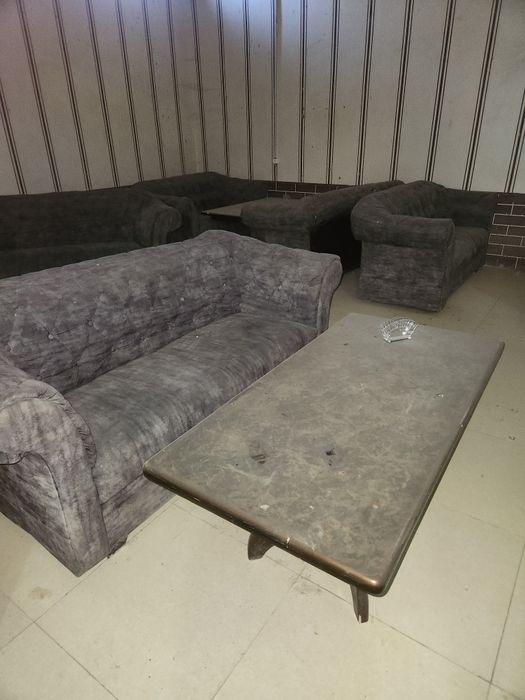 Диван комплект стол