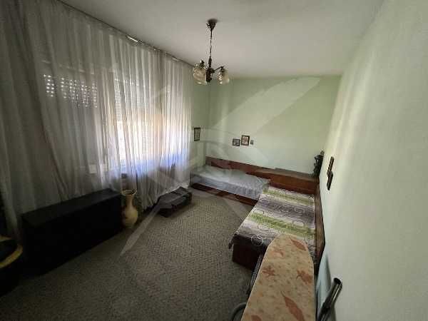 Продава се тристаен апартамент в Тракия! 97459