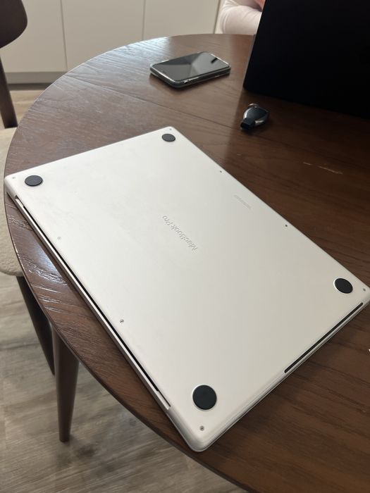 Macbook Pro 16 M3 Pro 18/512