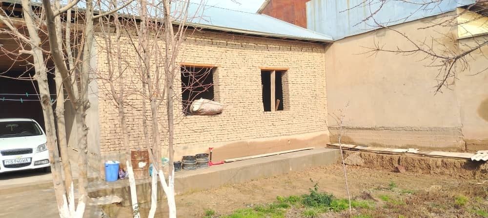 Янги махала да йер сотилади