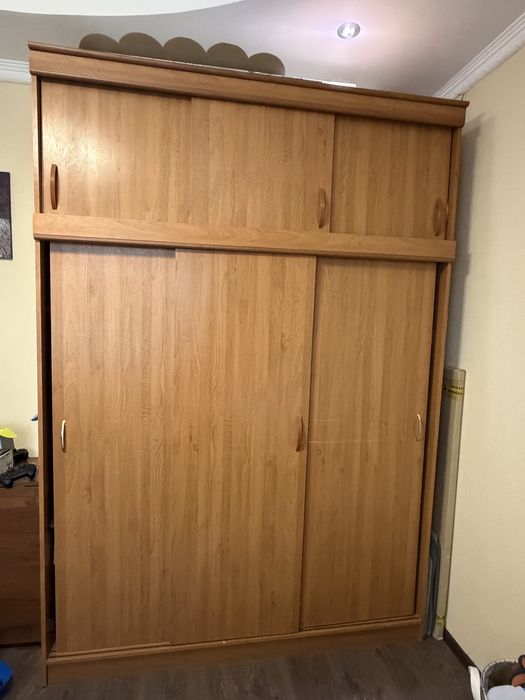 Шкаф вместительный