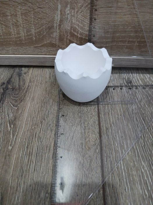 Гипсо - керамични кашпи ръчно изработени