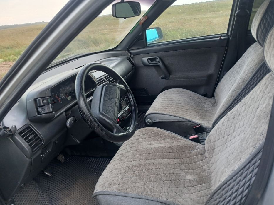 Продам машину ваз 2112