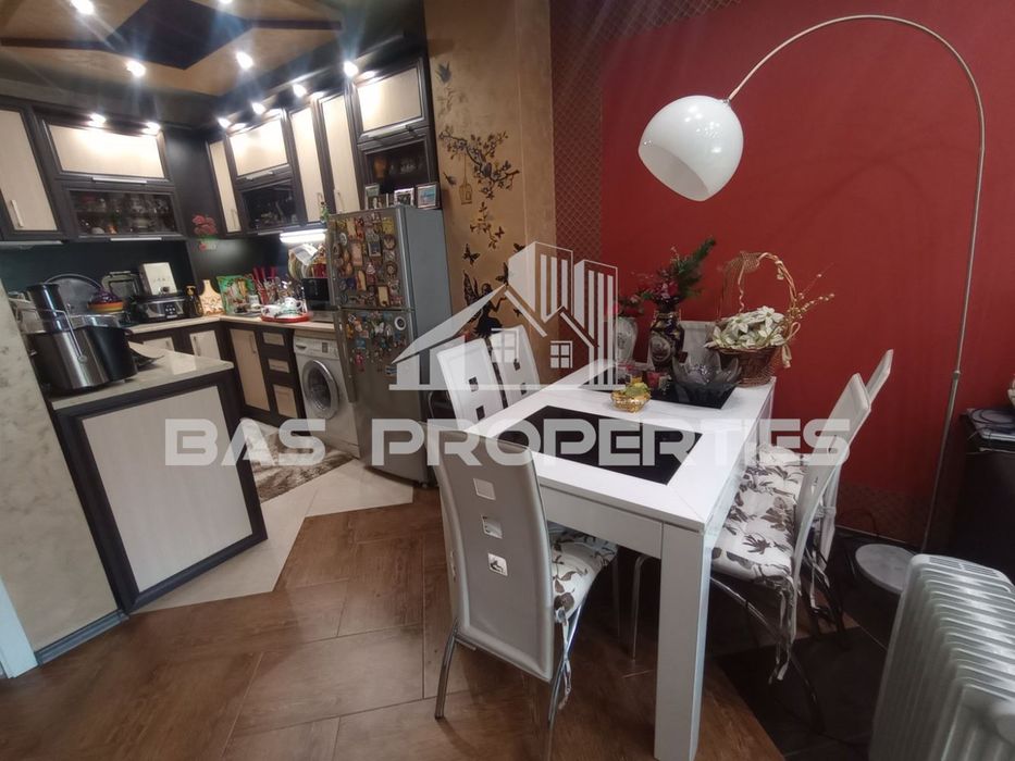 Дава се под наем Двустаен апартамент в София, Център - 65 кв.м за 790.5 € - Снимка #4