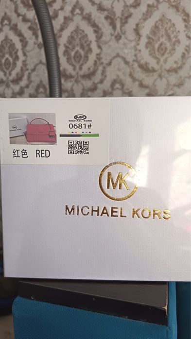 Сумки новые в коробка от 5500