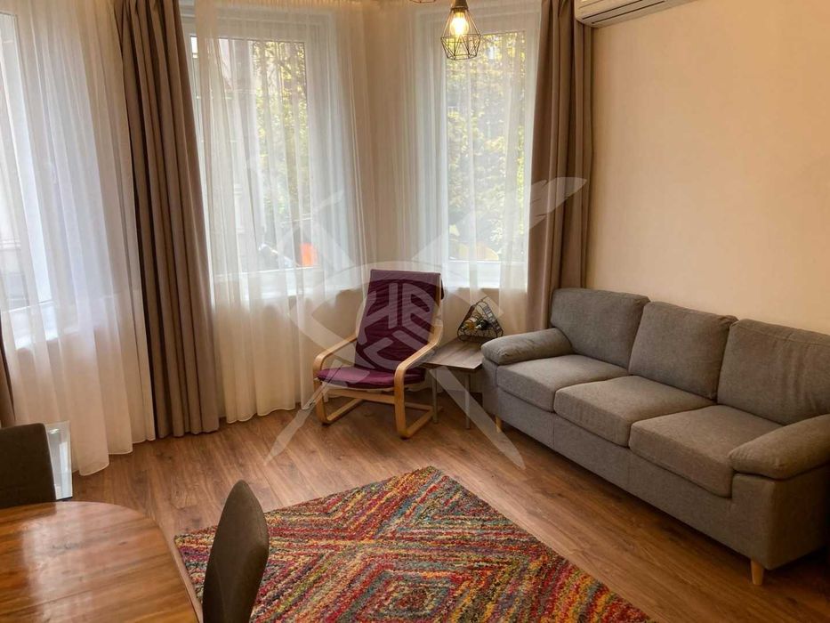 Дава се под наем Двустаен апартамент в София, Център - 63 кв.м за 790 € - Снимка #3