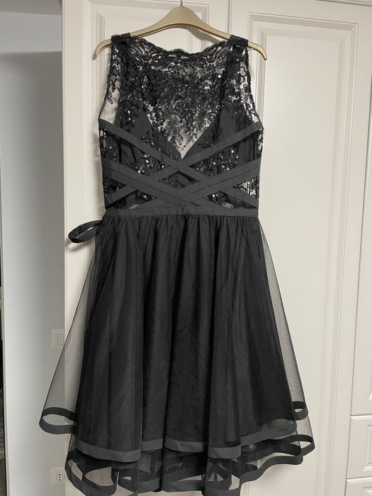 Rochie elegantă, de seară, medie