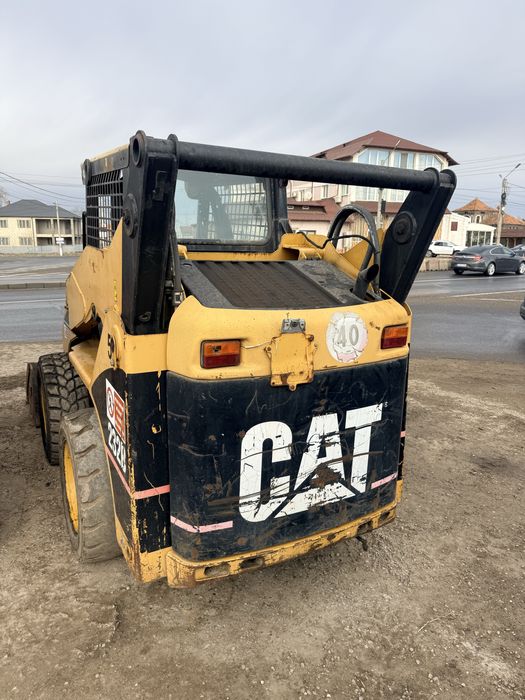 Caterpillar 232B  incarcator frontal Bobcat