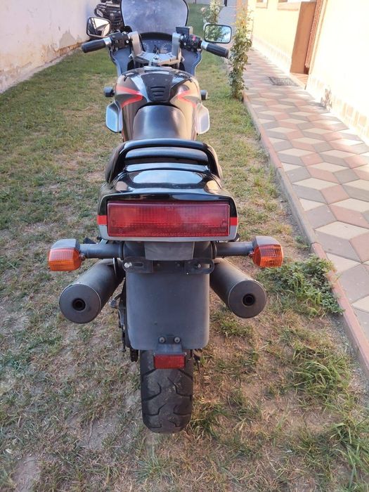 Motocicleta Kawasaki GPZ 500