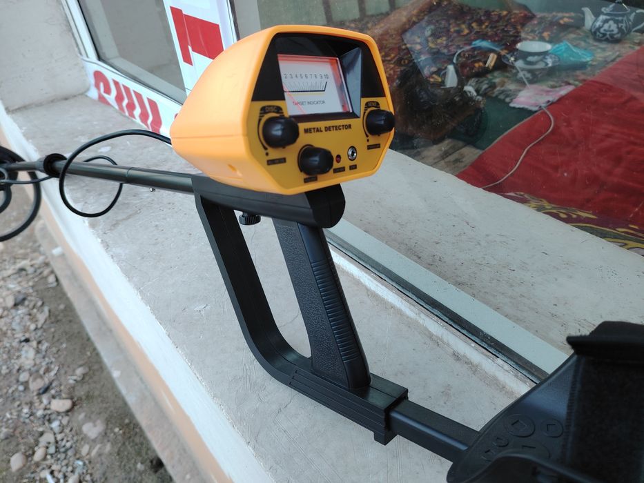 Металлоискатель новый