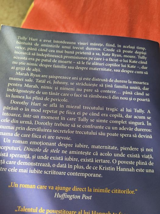 Vând aceste 2 cărți stare buna