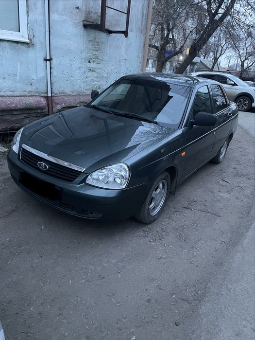 Продам машину приора 1